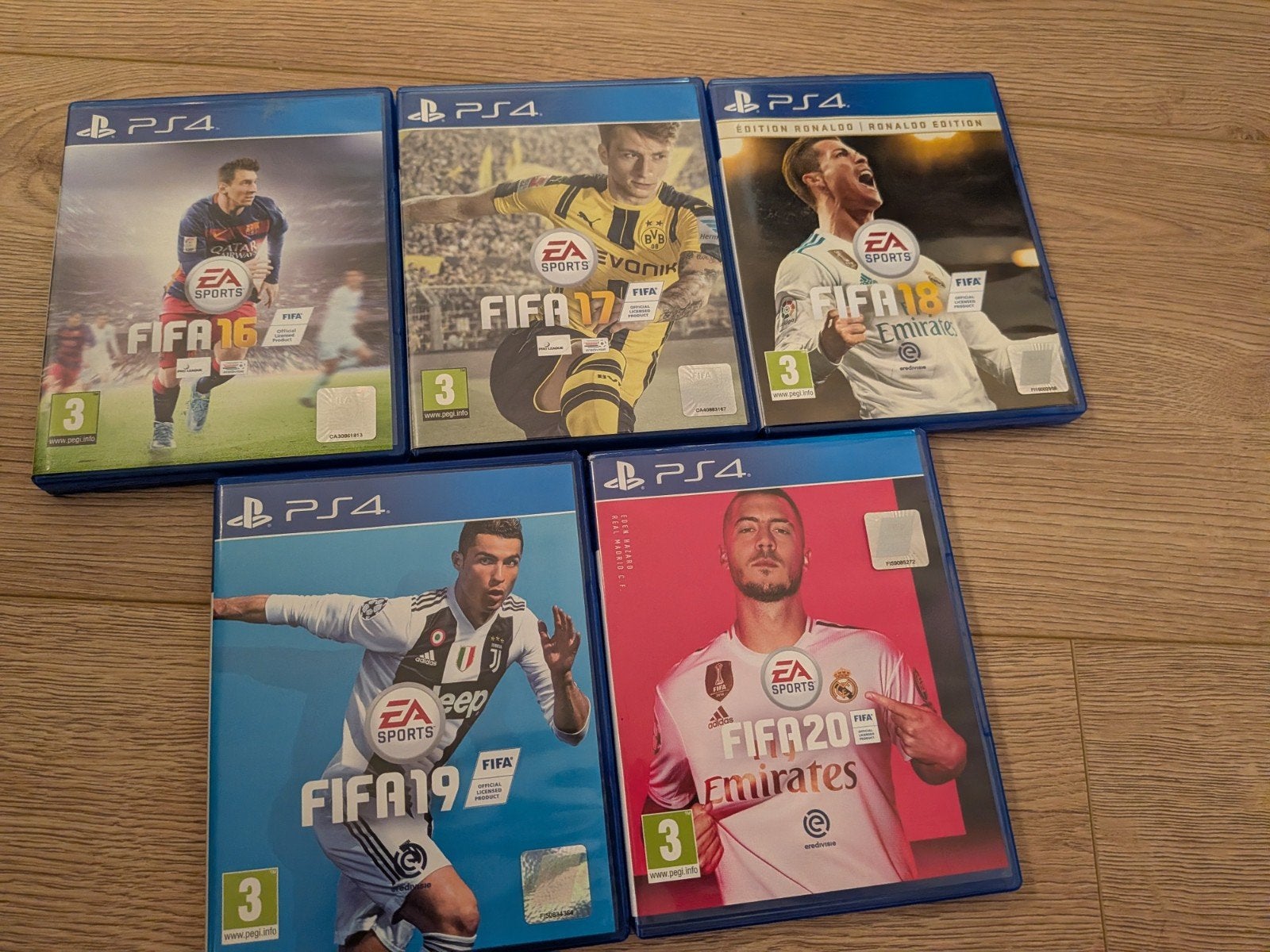 FIFA PS4 Games: FIFA 16, 17, 18, 19, 20 - Voetbalcollectie, Spelcomputers en Games, Games | Sony PlayStation 4, Gebruikt, Ophalen of Verzenden
