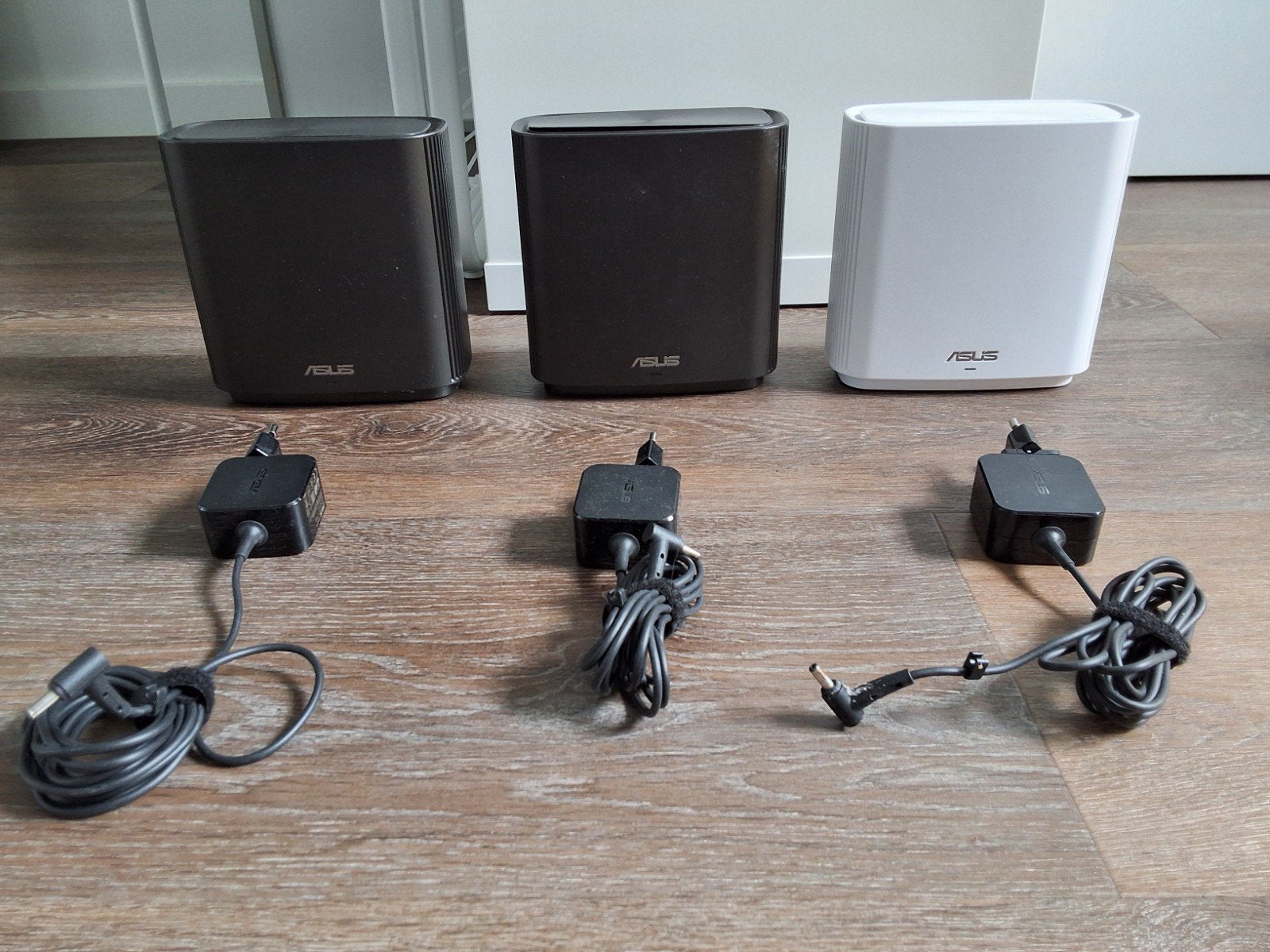 ASUS WiFi Routers model CT8, Computers en Software, Routers en Modems, Ophalen of Verzenden, Gebruikt, Router, Asus