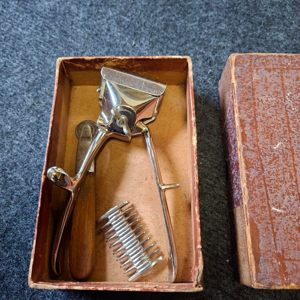 Vintage handmatige tondeuse. Solinge, Ophalen of Verzenden