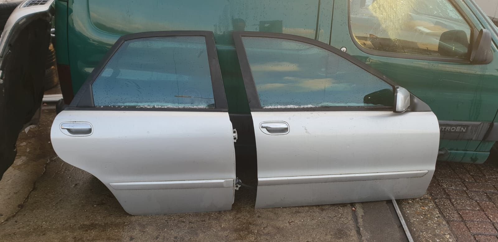 VOLVO S40  PORTIEREN RV +RA  BJ 97 TOT 2002, Gebruikt, -, Deur, -