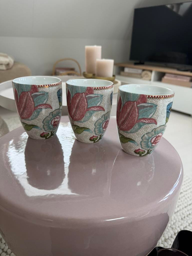Pip studio mokken, Huis en Inrichting, Keuken | Servies, Ophalen, Zo goed als nieuw, Overige stijlen, Kop(pen) en/of Schotel(s)