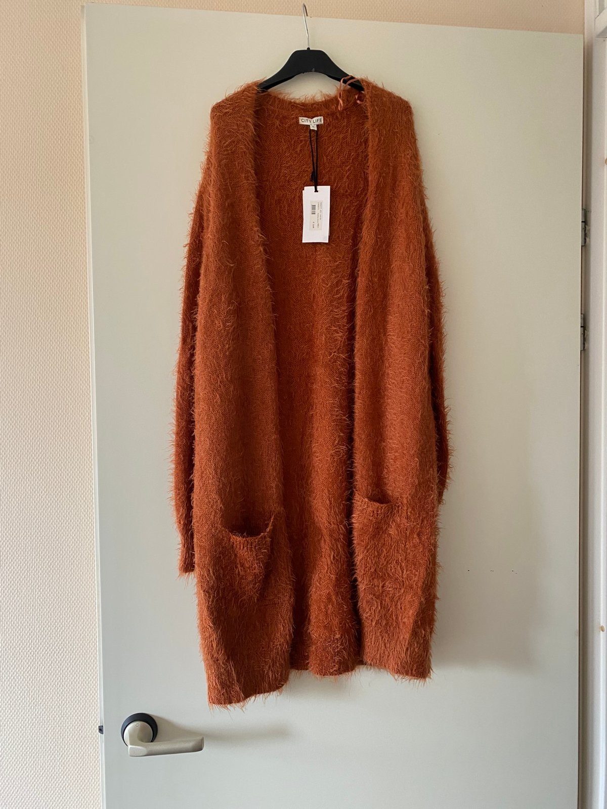 Fluffy vest, Ophalen of Verzenden, Zo goed als nieuw, Maat 38/40 (M), Bruin