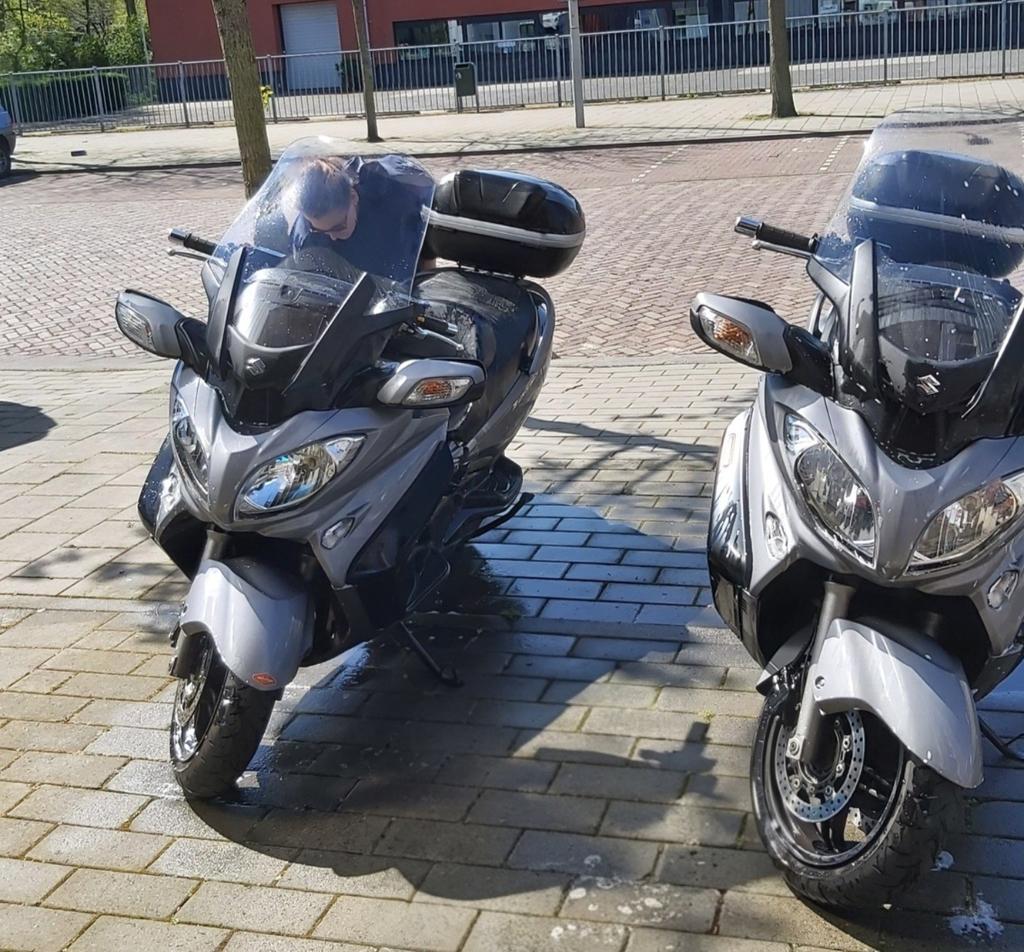 2x Suzuki Burgman 650 Executive (2014) - Compleet pakket, Motoren, Particulier, Scooter
