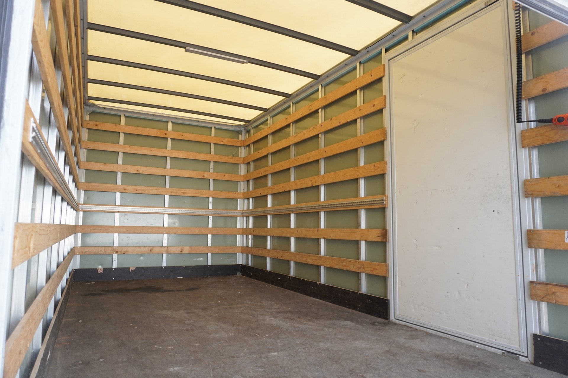 Volkswagen Crafter 140pk Automaat Bakwagen Laadklep zijdeur, Gebruikt, Volkswagen, Bedrijf, Diesel