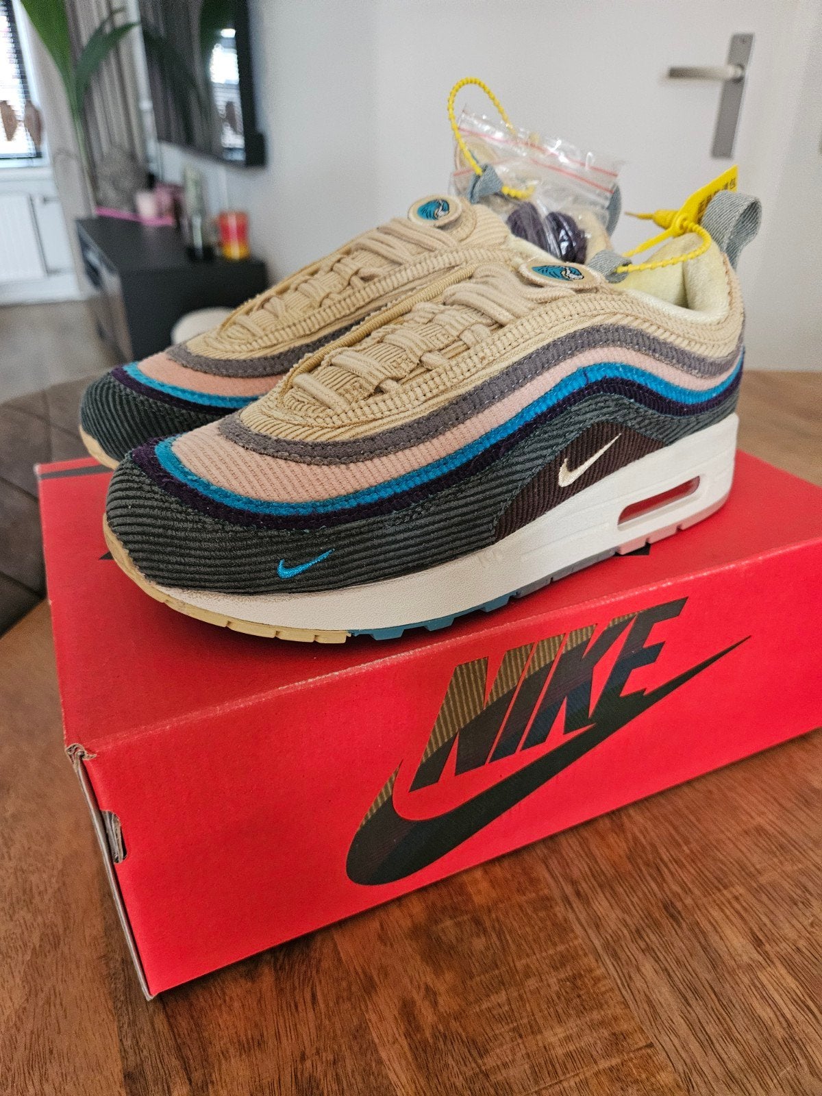 1 op 1 Nike Air Max 1/97 VF SW - Maat 36.5, Ophalen of Verzenden, Nieuw, Sneakers of Gympen
