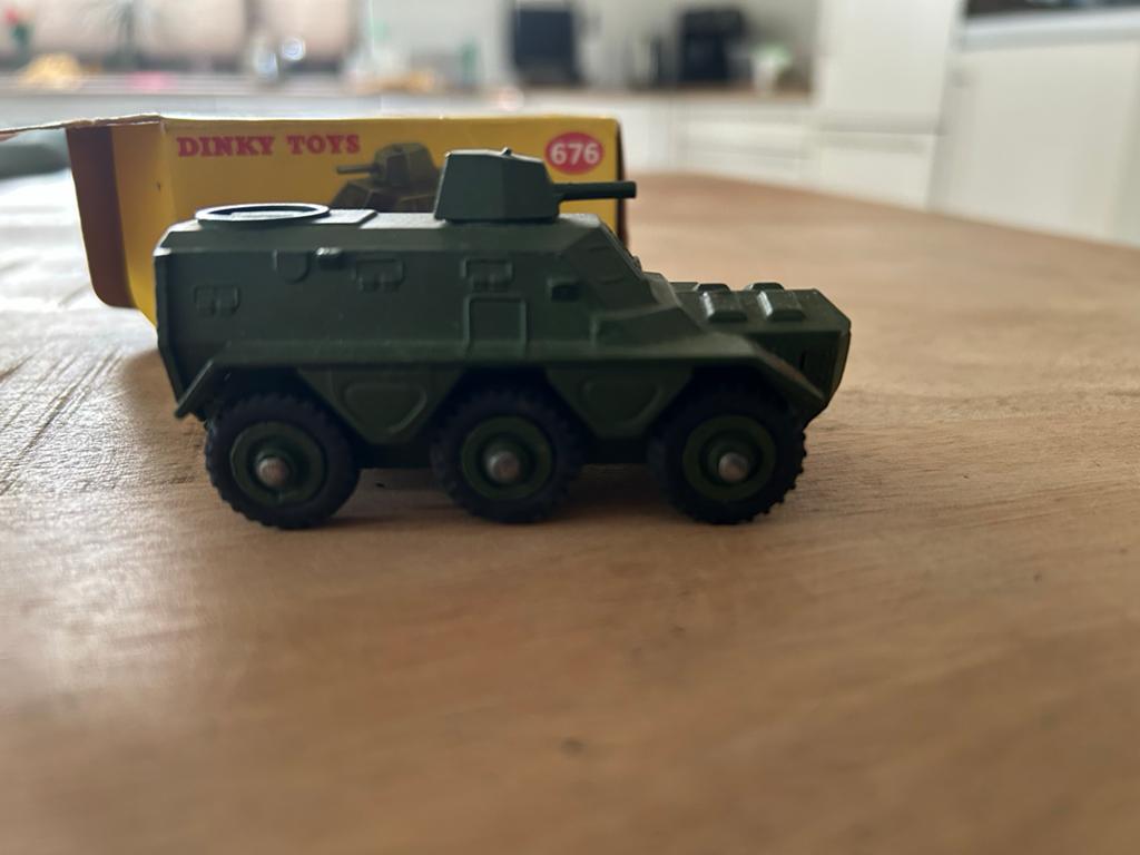 Dinky Toys 676 Gepantserd Personeelsvoertuig, Ophalen of Verzenden, Zo goed als nieuw