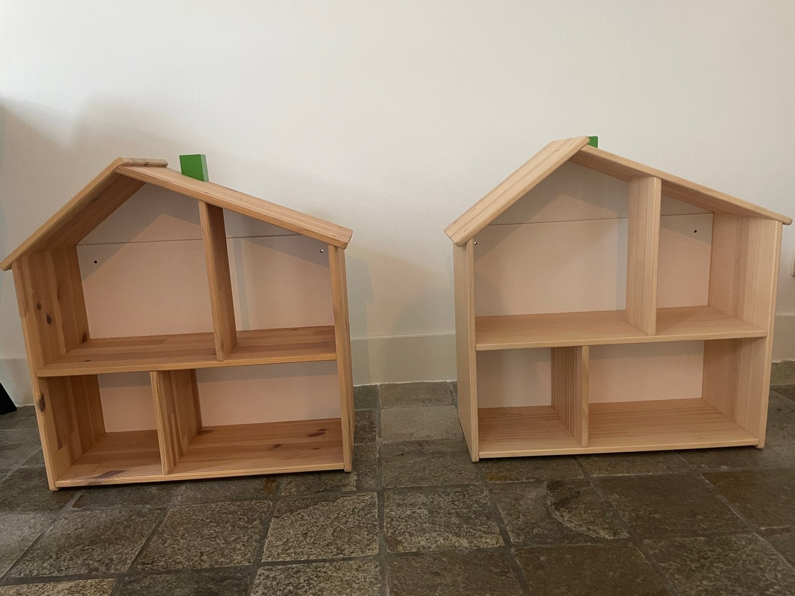 IKEA Flisat Poppenhuis / Wandrek - Zo goed als nieuw, Ophalen, Zo goed als nieuw, Poppenhuis