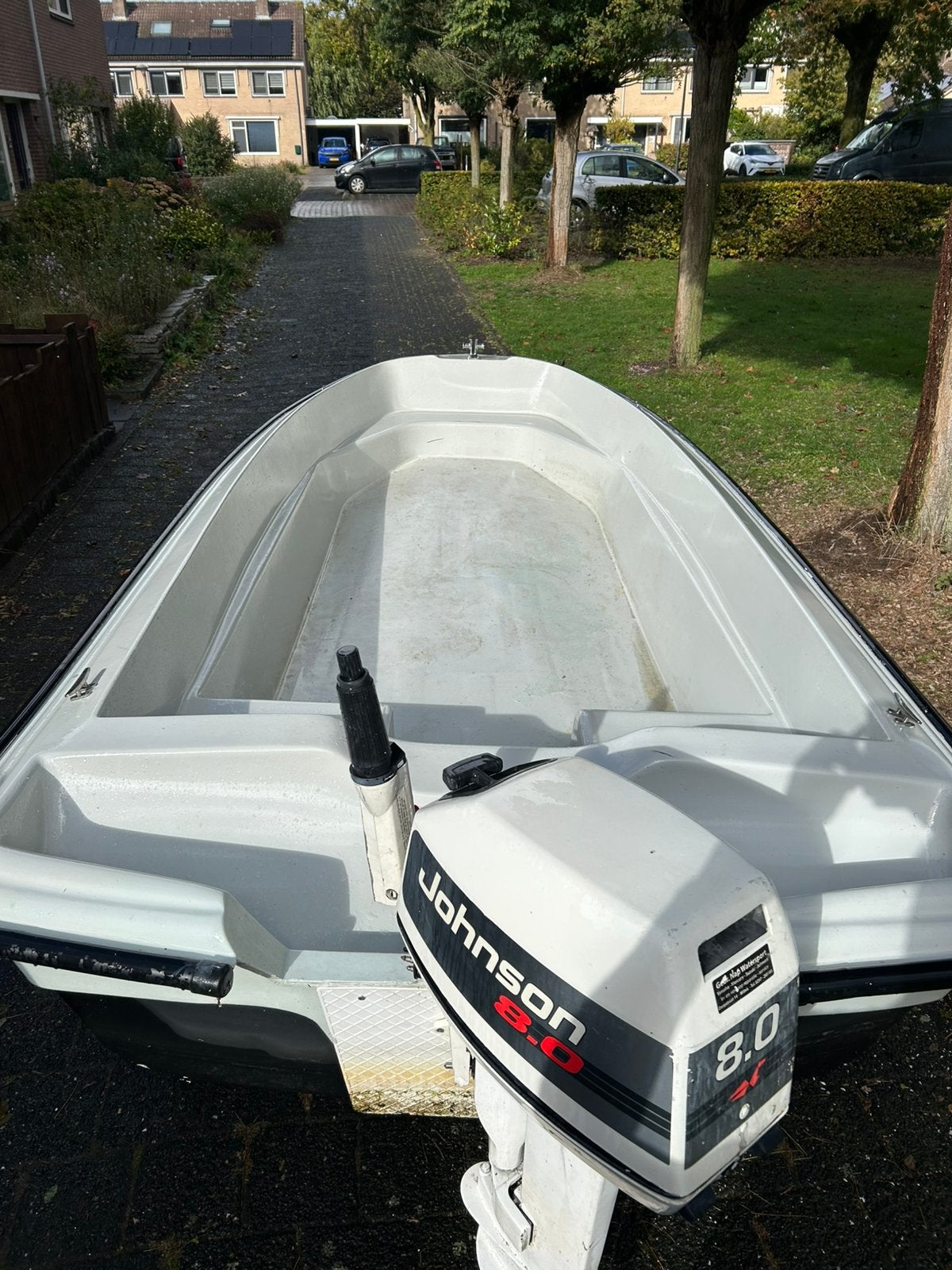 Nette boot met trailer en aanhanger, Watersport en Boten, Ophalen of Verzenden, Zo goed als nieuw, Overige typen, Motorboot
