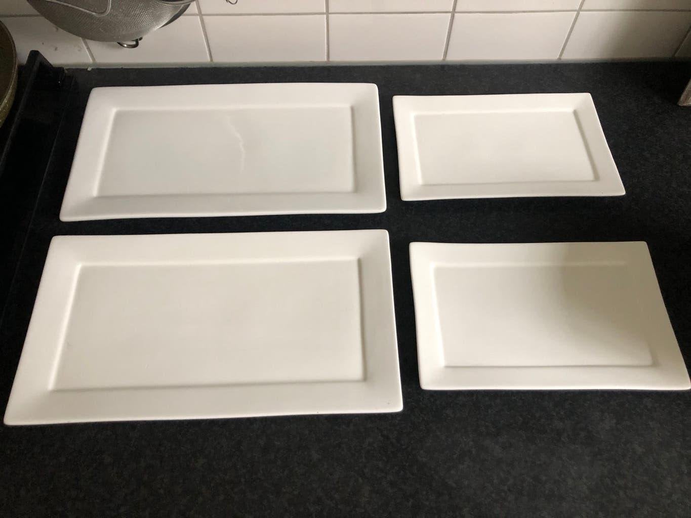 Witte rechthoekige en vierkante schalen en borden set, Ophalen, Overige merken, Keramiek, Zo goed als nieuw