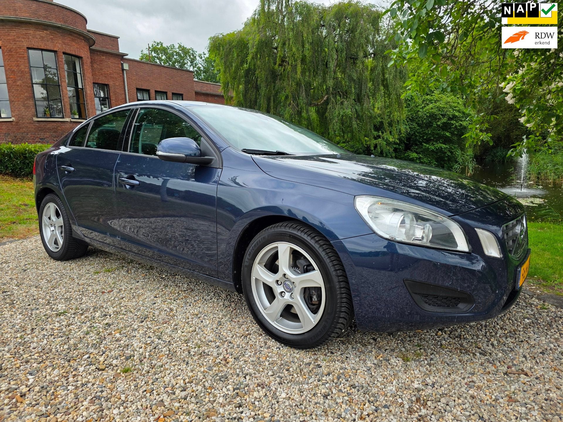 Volvo S60 2.0T Intro Edition AUTOMAAT, Auto's, Volvo, Euro 5, 4 cilinders, Blauw, S60