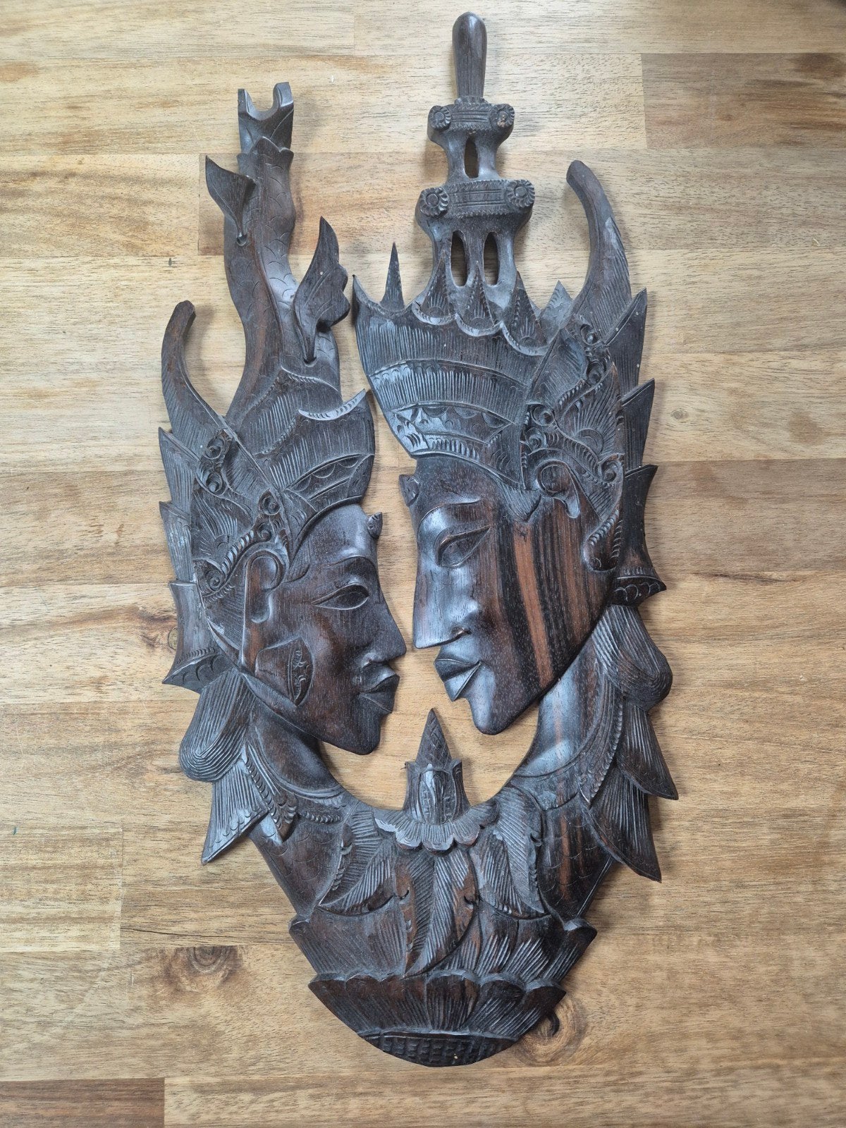 Houten wanddecoratie: Balinese gezichten, Handgemaakt, Wanddecoratie, Scène, Hout