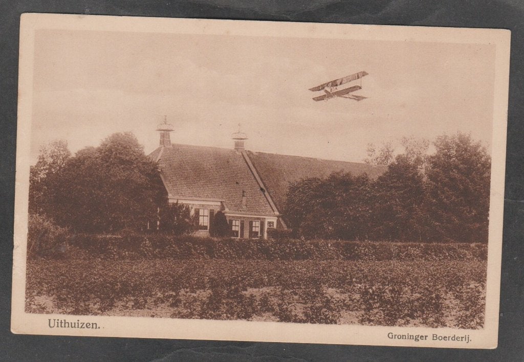 uithuizen boerderij met vliegtuigje er boven, Verzenden, 1920 tot 1940, Ongelopen, Drenthe