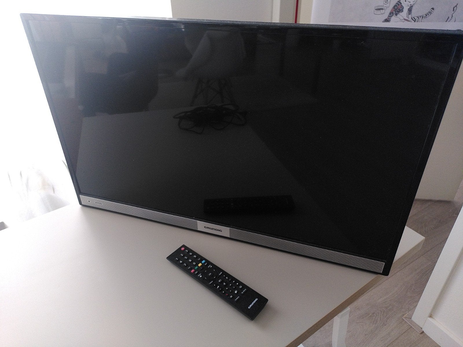 Grundig TV 73x45 cm met afstandsbediening, Ophalen, Gebruikt, 60 tot 80 cm, Grundig