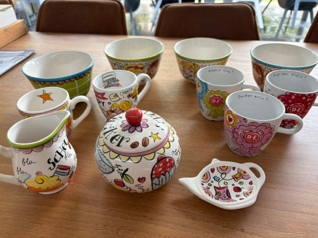 BLOND AMSTERDAM SERVIES ETC, NU OPHALEN VOOR MAAR 40,00, Ophalen, Overige typen, Zo goed als nieuw, Overige stijlen