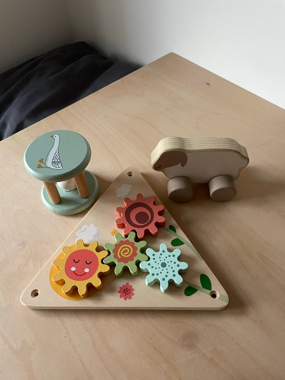 Set van 3 houten speelgoed: rammelaar, schaap, tandwielbord, Kinderen en Baby's, Ophalen, Gebruikt, Duw- of Trekspeelgoed
