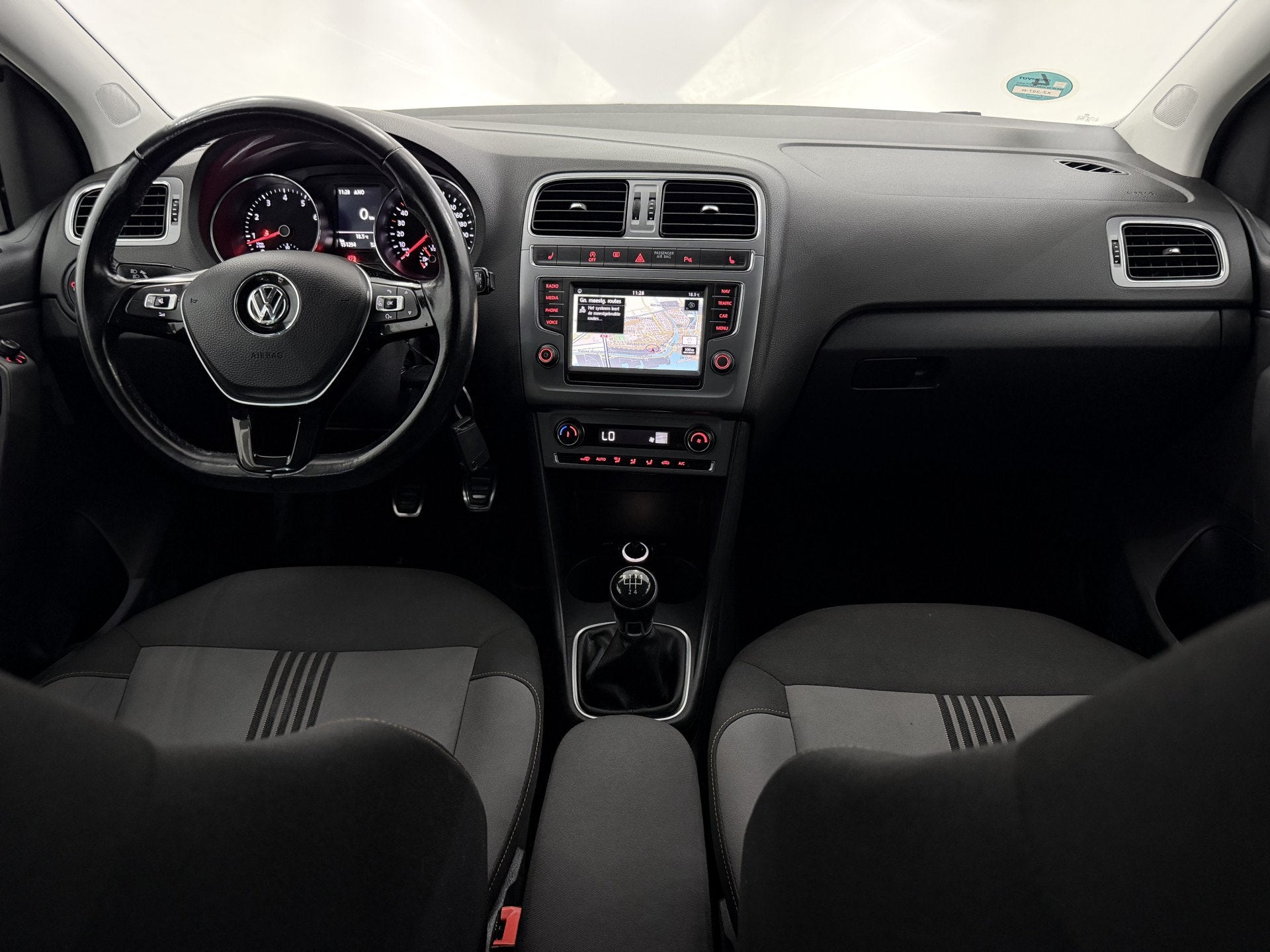 Volkswagen Polo 1.2 TSI Highline Clima, Navi, Parkeersensore, Stof, Euro 6, 4 cilinders, Automatische klimaatregeling