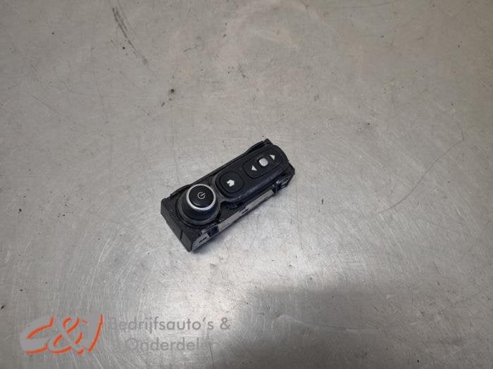 Regelunit Multi Media van een Renault Trafic, Gebruikt, -, Renault, -