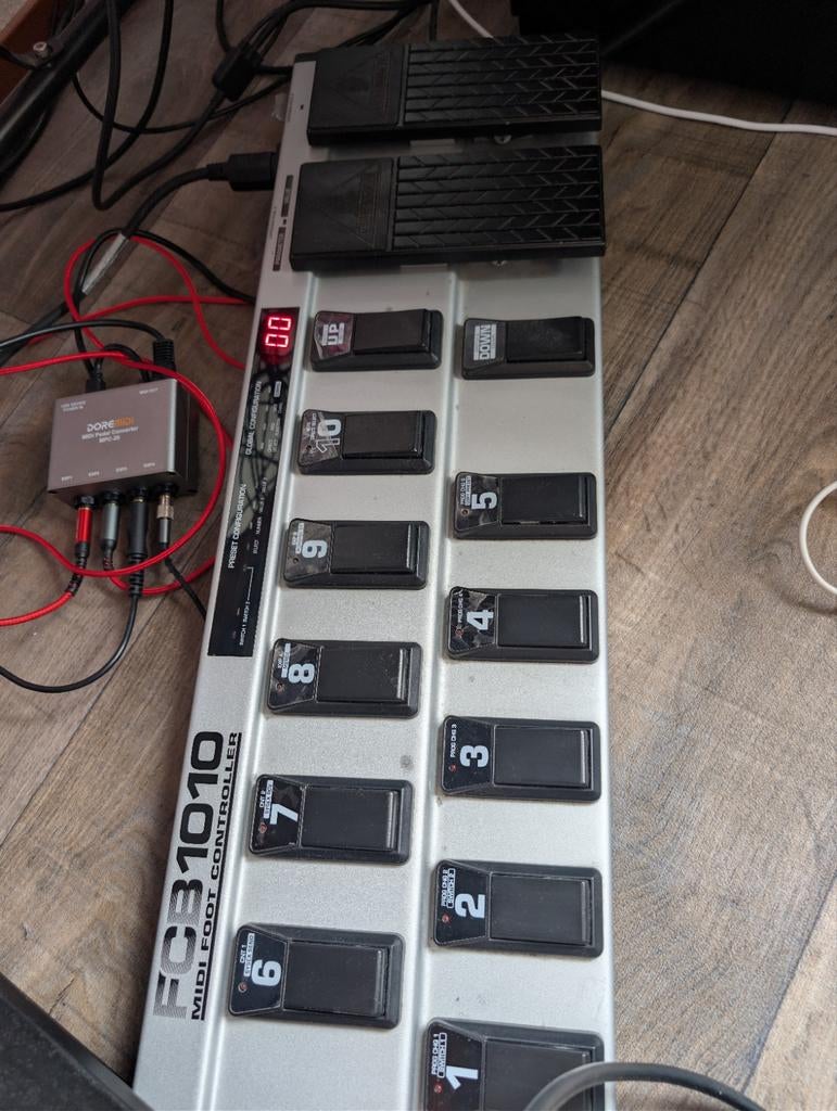 Behringer FCB1010 MIDI Foot Controller, Ophalen