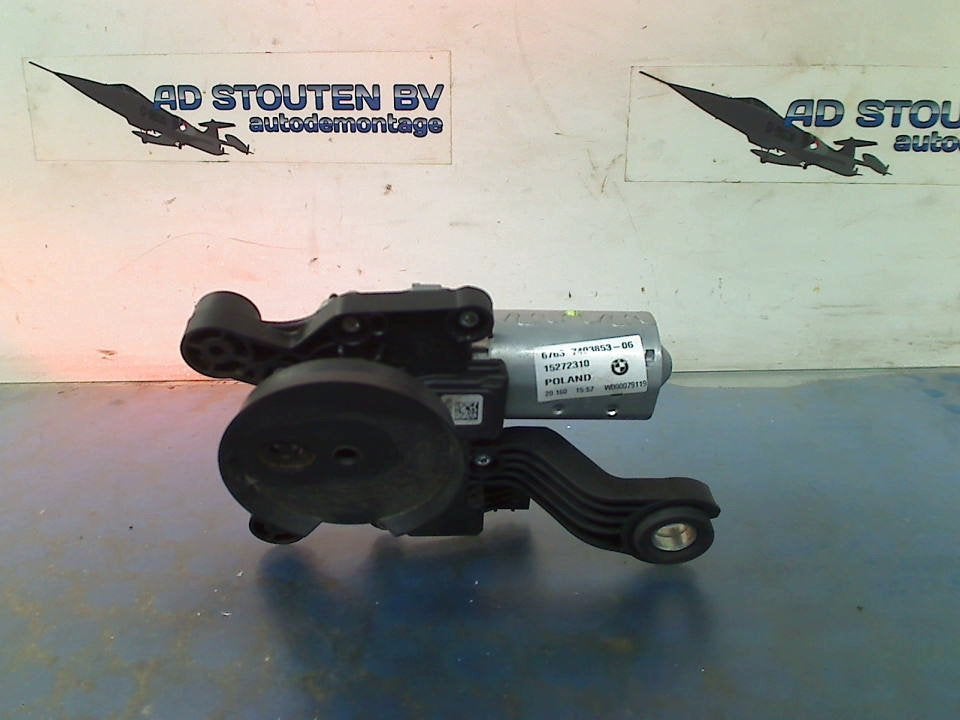 Ruitenwissermotor Achter BMW 5 serie Touring (G31) 740385306, Auto-onderdelen, Ruiten en Toebehoren, Gebruikt, Petuelring 130, München 80809, , Duitsland