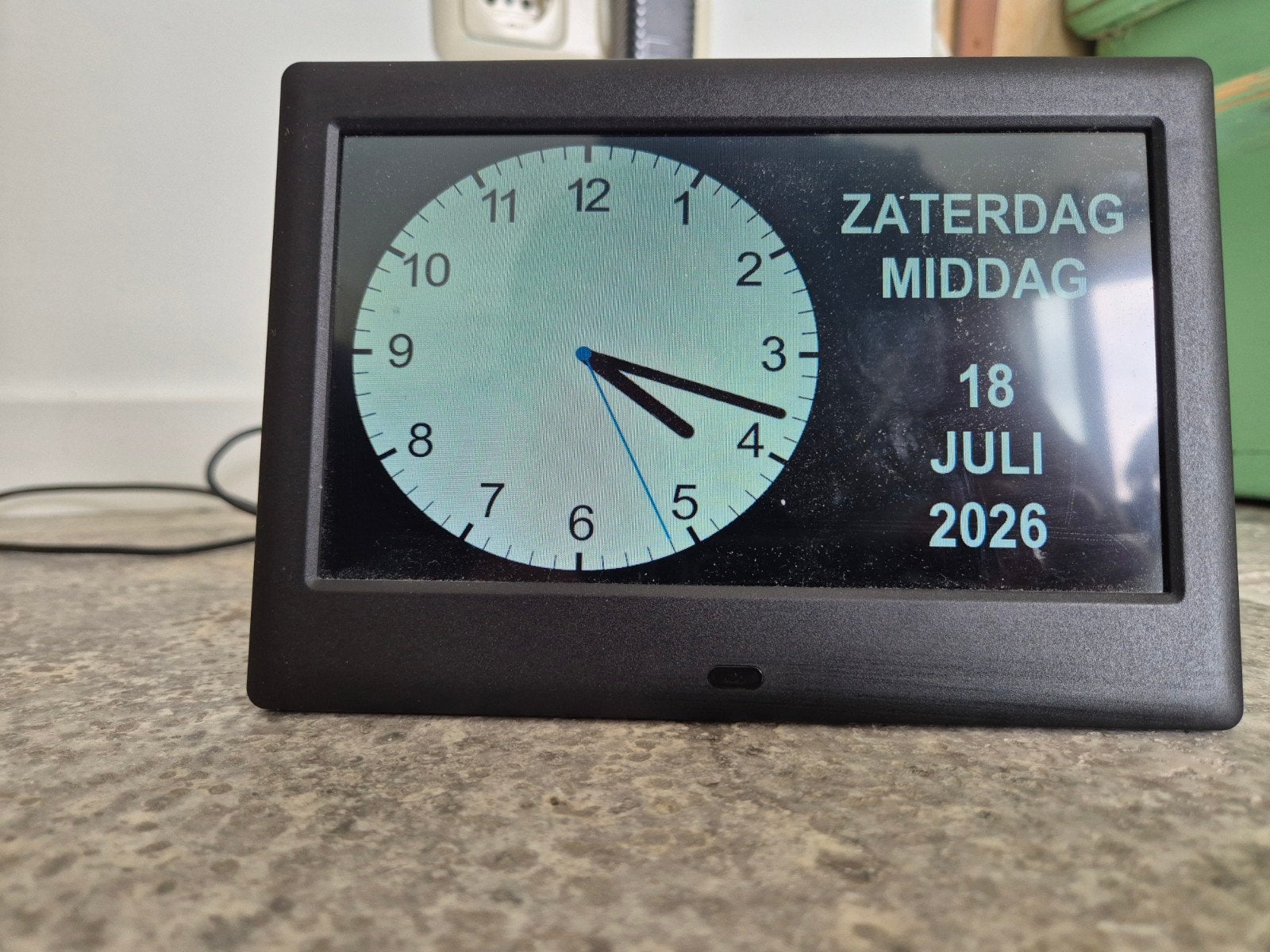Digitale dementie klok, Ophalen of Verzenden, Zo goed als nieuw, Wandklok