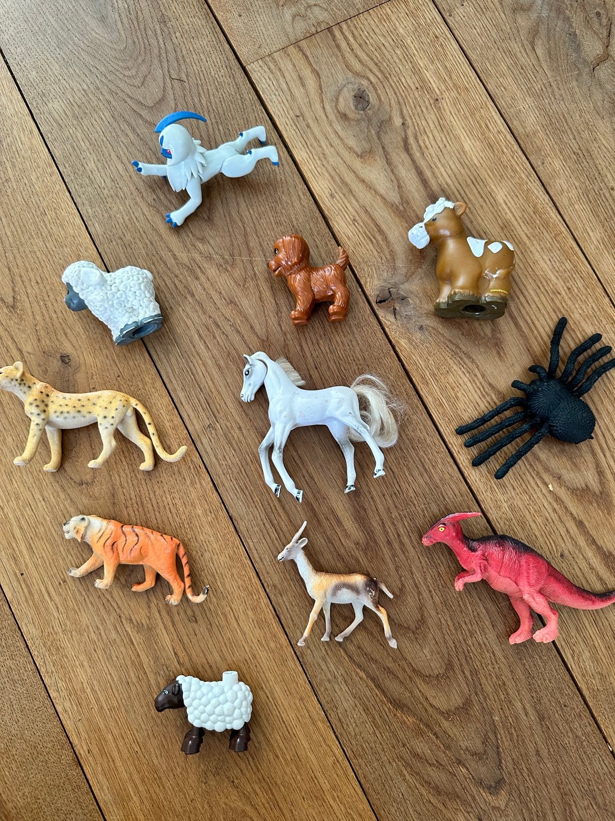 Dierenfiguren en speelgoedset (o.a. Pokémon, boerderij), Kinderen en Baby's, Speelgoed | Overig, Ophalen of Verzenden, Gebruikt