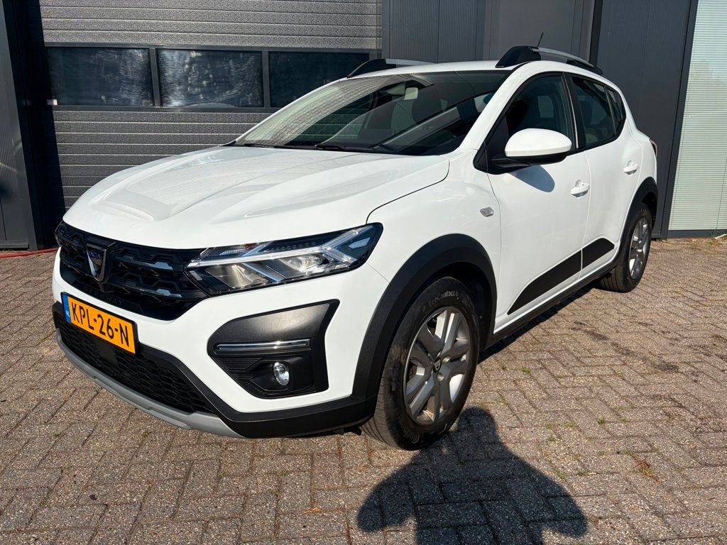 Dacia Sandero - Stepway 1.0 TCe 90 Essential, Carplay, Cruis, Auto's, 1071 kg, Gebruikt, Euro 6, Wit