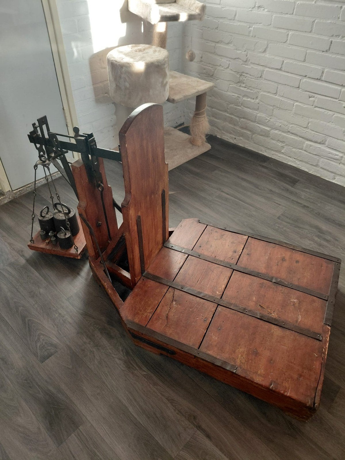 oude Bascule/vloerweegschaal, Ophalen, Zo goed als nieuw