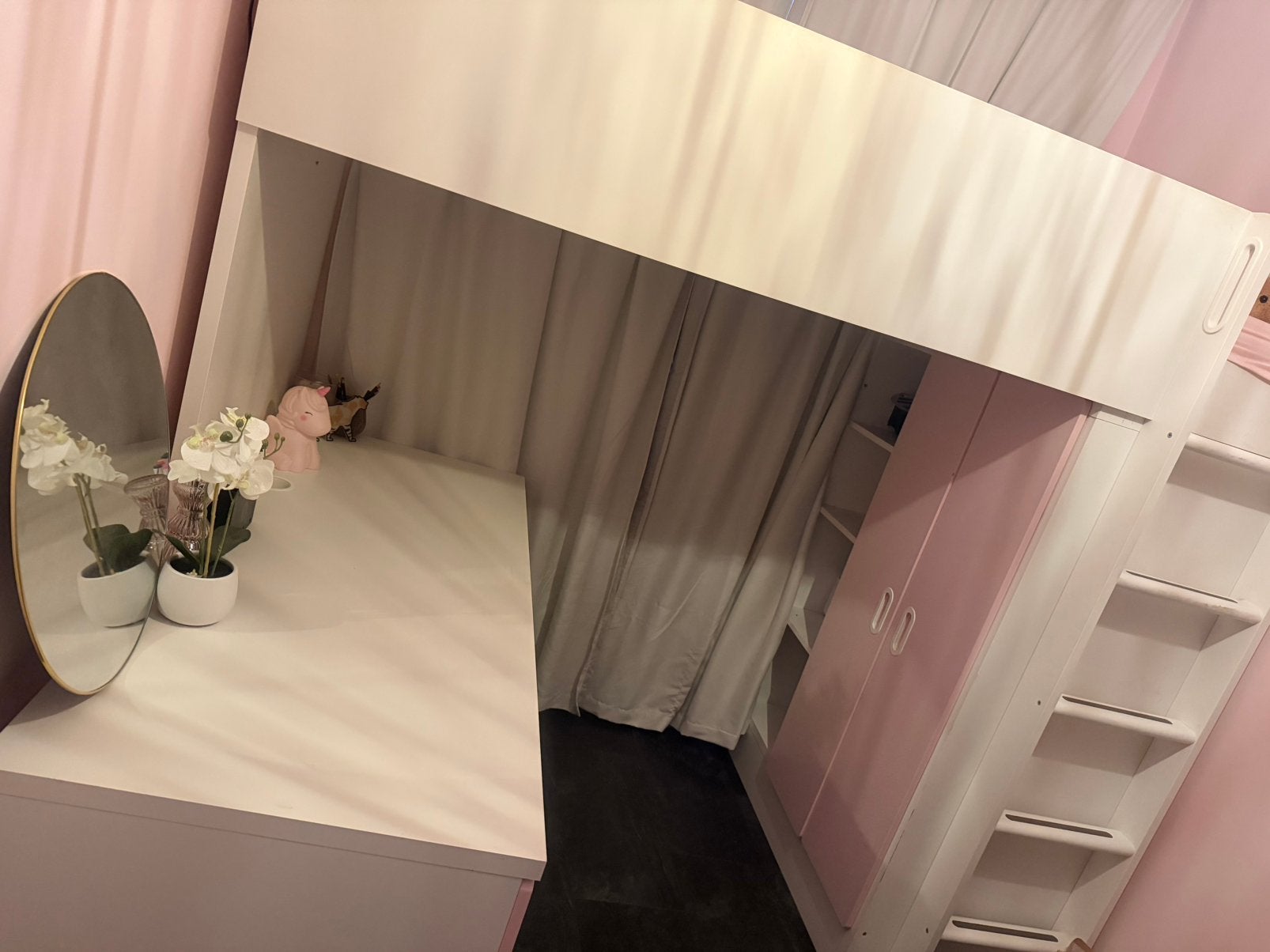 Ikea stuva hoogslaper met bureau en kast - roze/wit, Ophalen, Zo goed als nieuw, Hoogslaper