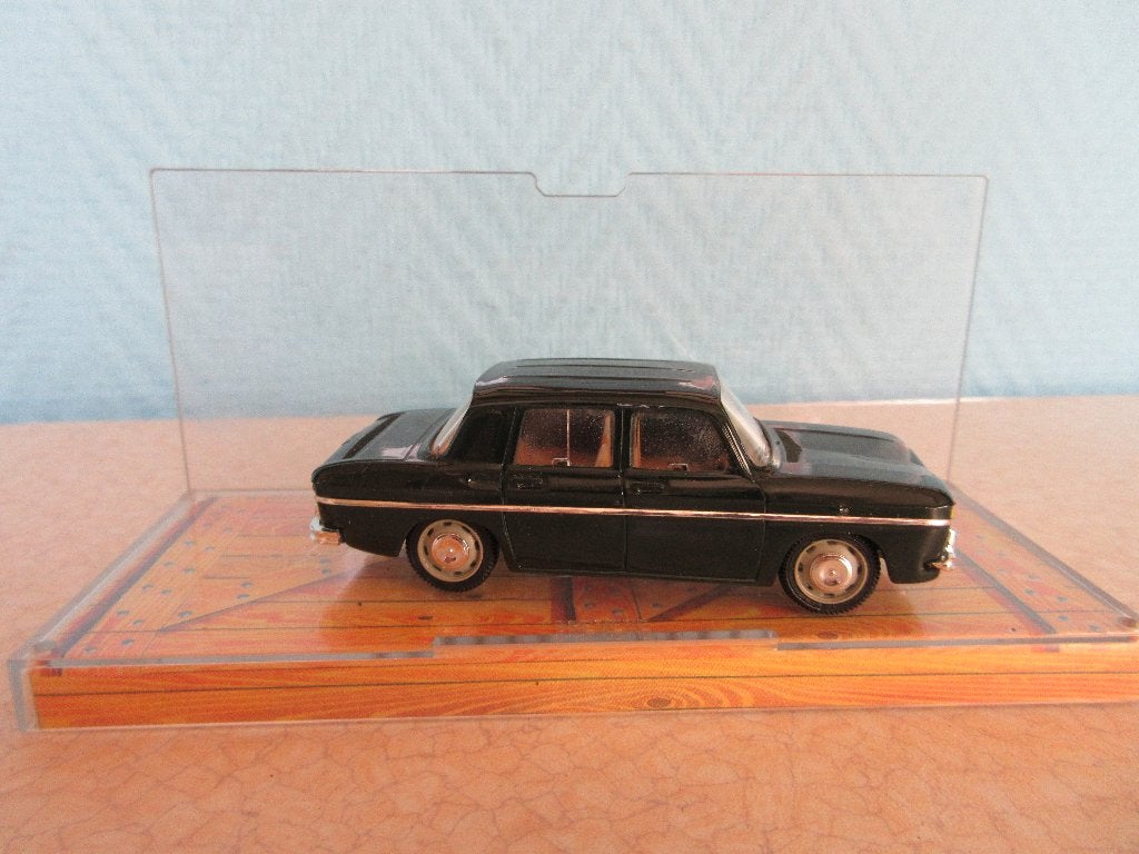 Renault R8 Major 1988, Overige merken, 1:50 of kleiner, Auto, Ophalen of Verzenden