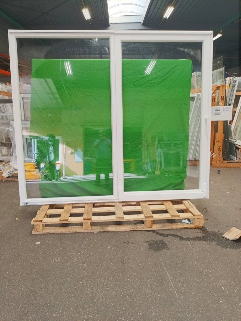 Kunststof Kiepschuifpui   b250 x h215 cm Wit  -2665-