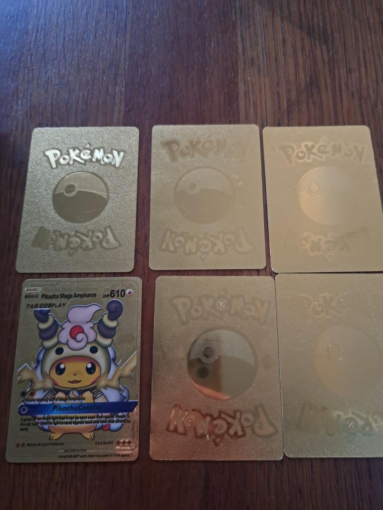 6x Gouden Pikachu Pokémon kaarten - Cosplay editie, Ophalen of Verzenden, Nieuw, Meerdere kaarten, Foil