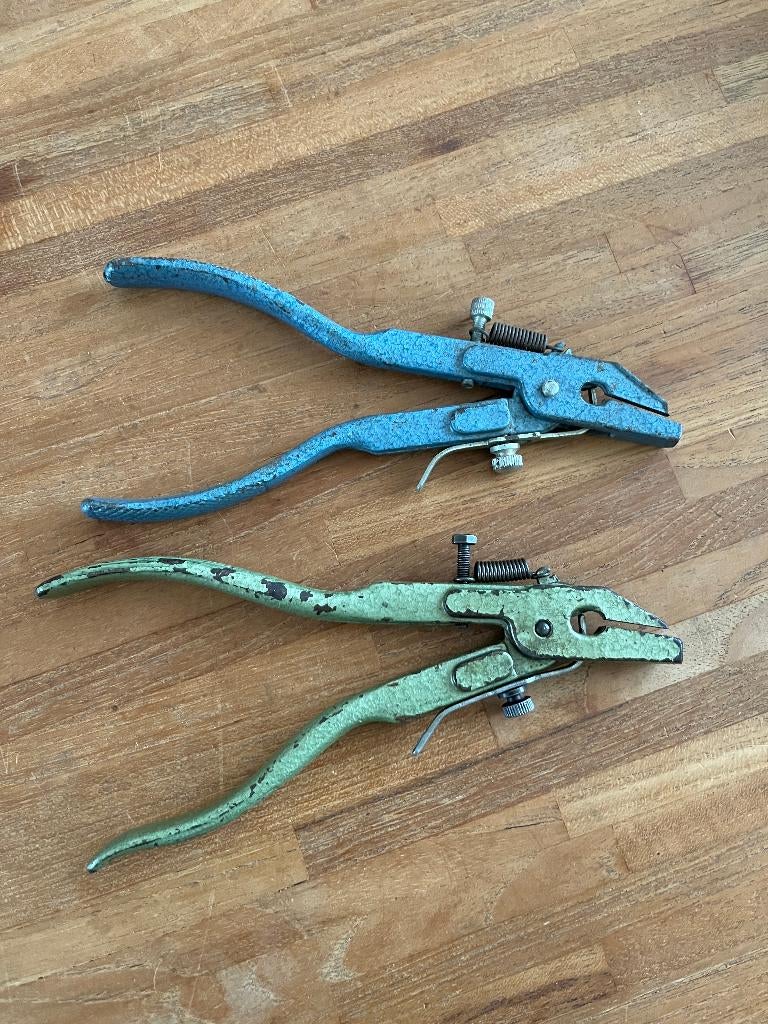 2x ( vintage ?? ) zaag zet tang . Garanto en Fox., Ophalen, Gebruikt