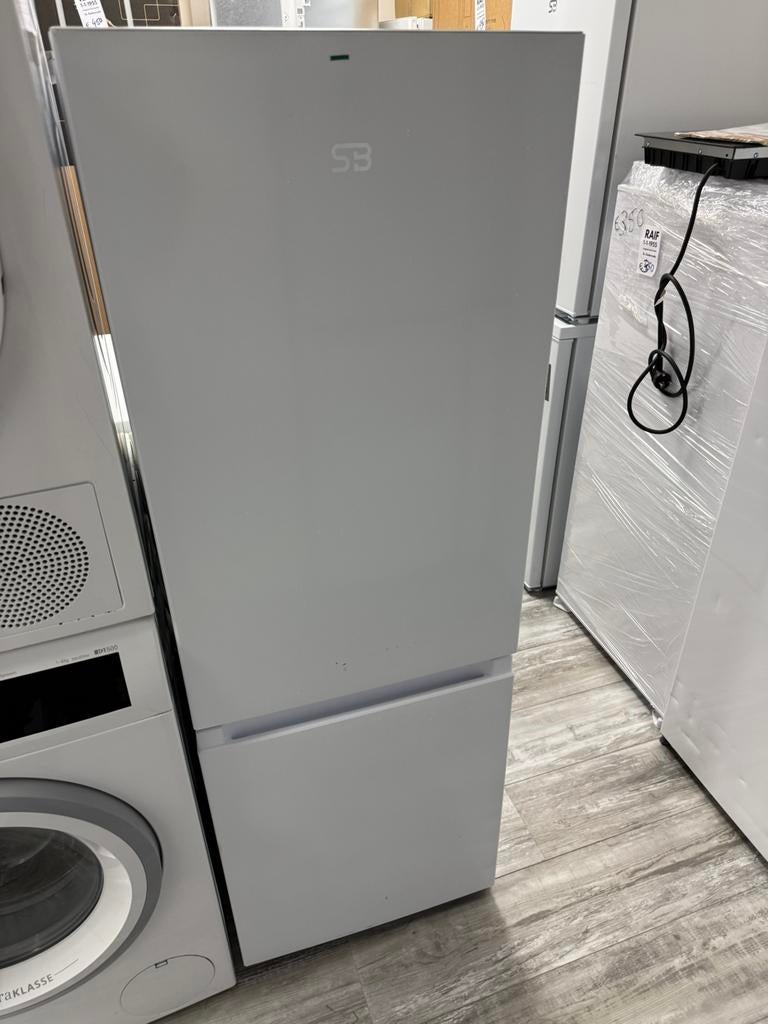 Koel vriescombinatie  175 L geluidniveau 39 db nieuwe, Witgoed en Apparatuur, 200 liter of meer, Met aparte vriezer, Nieuw, Energieklasse A of zuiniger