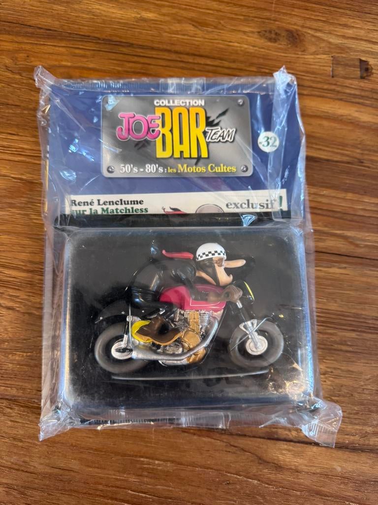 Joe bar, gesealde mint ,matchless, kawa,guzzi,yamaha, Ophalen of Verzenden, Zo goed als nieuw