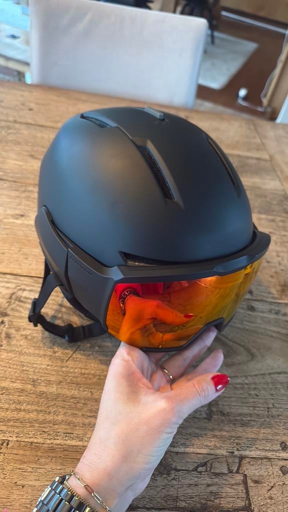 Skihelm dames salomon, Sport en Fitness, Skiën en Langlaufen, Overige typen, Zo goed als nieuw, Minder dan 100 cm, Salomon