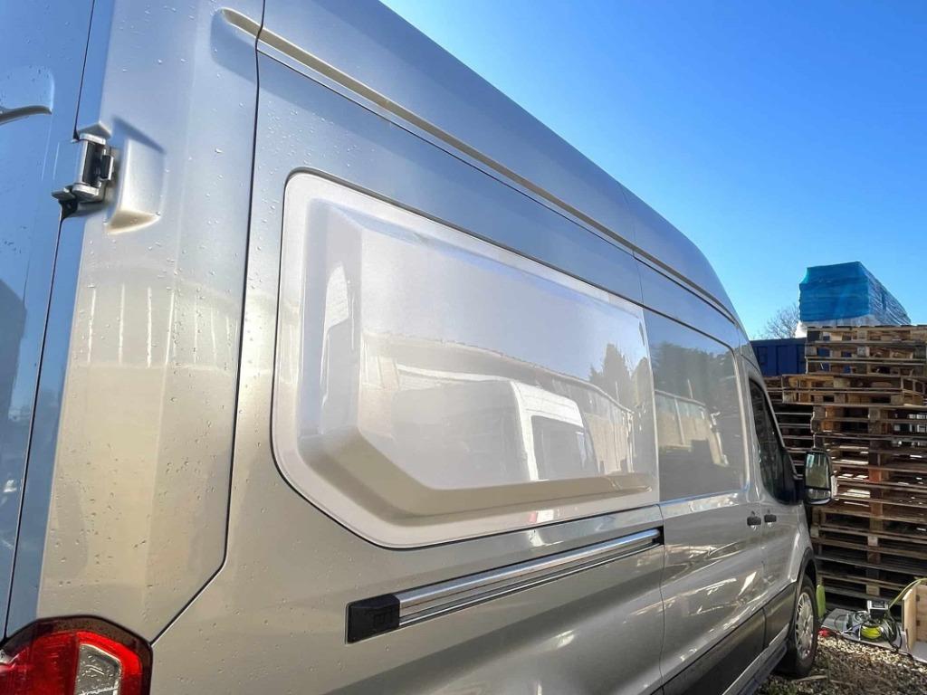Flares voor Ford Transit V363 wit polyester, vanaf 2014, Caravans en Kamperen, Ophalen, Hoefakker 3, Veen, Termeer Campers B.V.