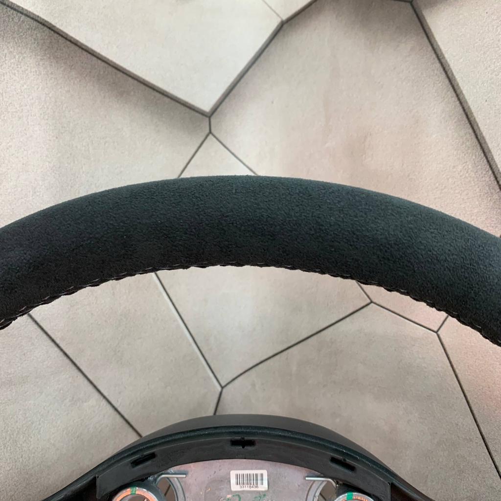Foto 3 van Stuurwiel Stuur Tesla model 3 Model Y ALCANTARA NIEUW