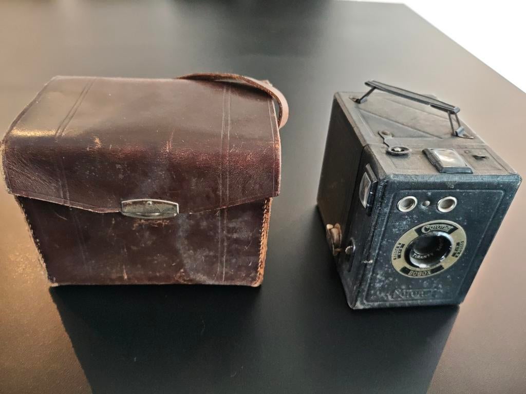 Antieke Coronet Bobox fotocamera met tas, Ophalen of Verzenden