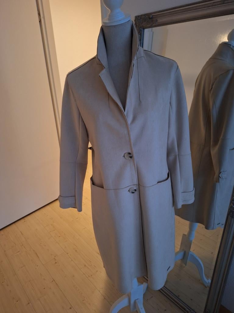 Jas, Kleding | Dames, Ophalen of Verzenden, Zo goed als nieuw, Maat 38/40 (M), Beige