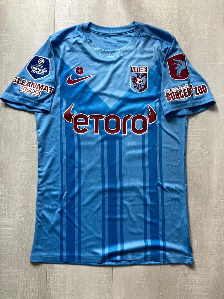 VITESSE Arnhem shirt AIRBORNE 2022 - Tomáš Hájek, Maat M, Ophalen of Verzenden, Nieuw, Shirt