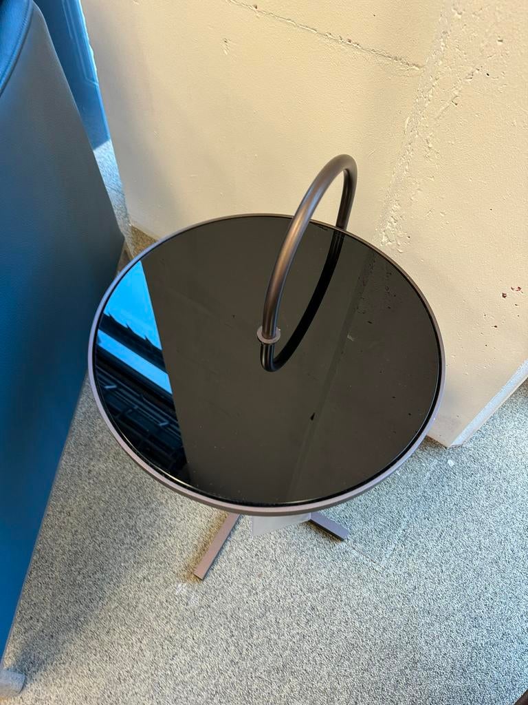 Nieuw Rolf Benz 902 Bijzettafel zwart glas Design Tafel, Ophalen of Verzenden, Nieuw, Glas
