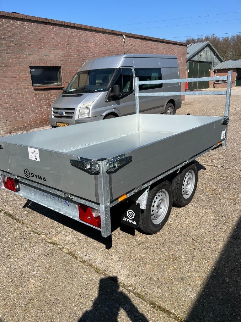 NIEUWE SYMA KIPPER MET HANDPOMP, 2.60X1.56.M, ONGEREMD, Ophalen, Nieuw