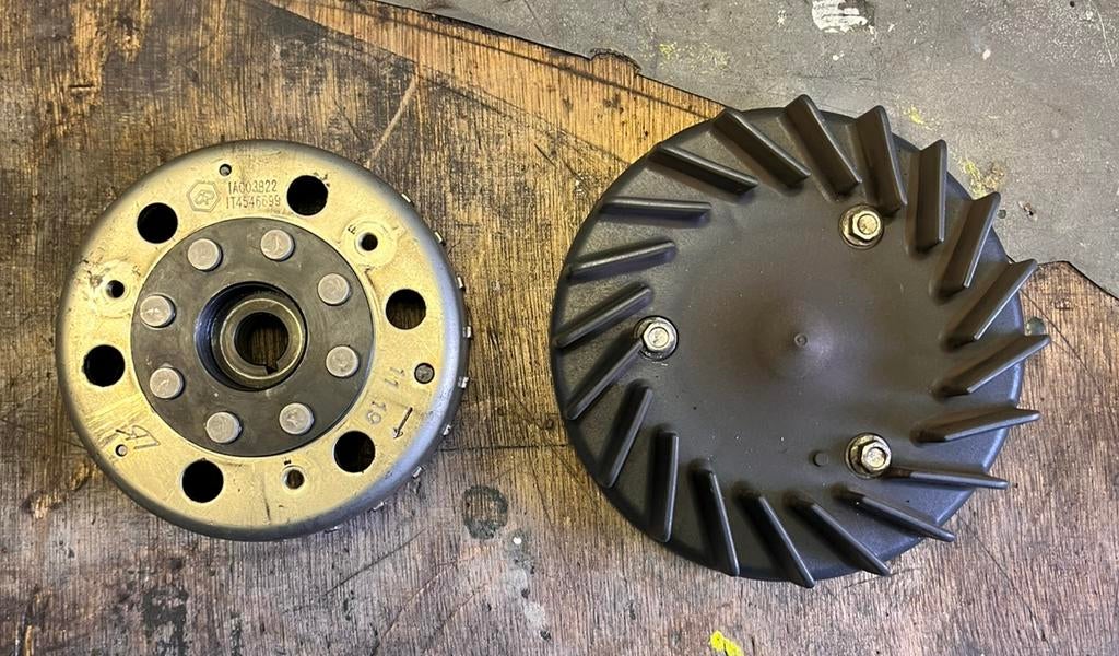 Vespa sprint I-get vliegwiel + koelkap, Ophalen of Verzenden, Gebruikt, Overige typen, Vespa