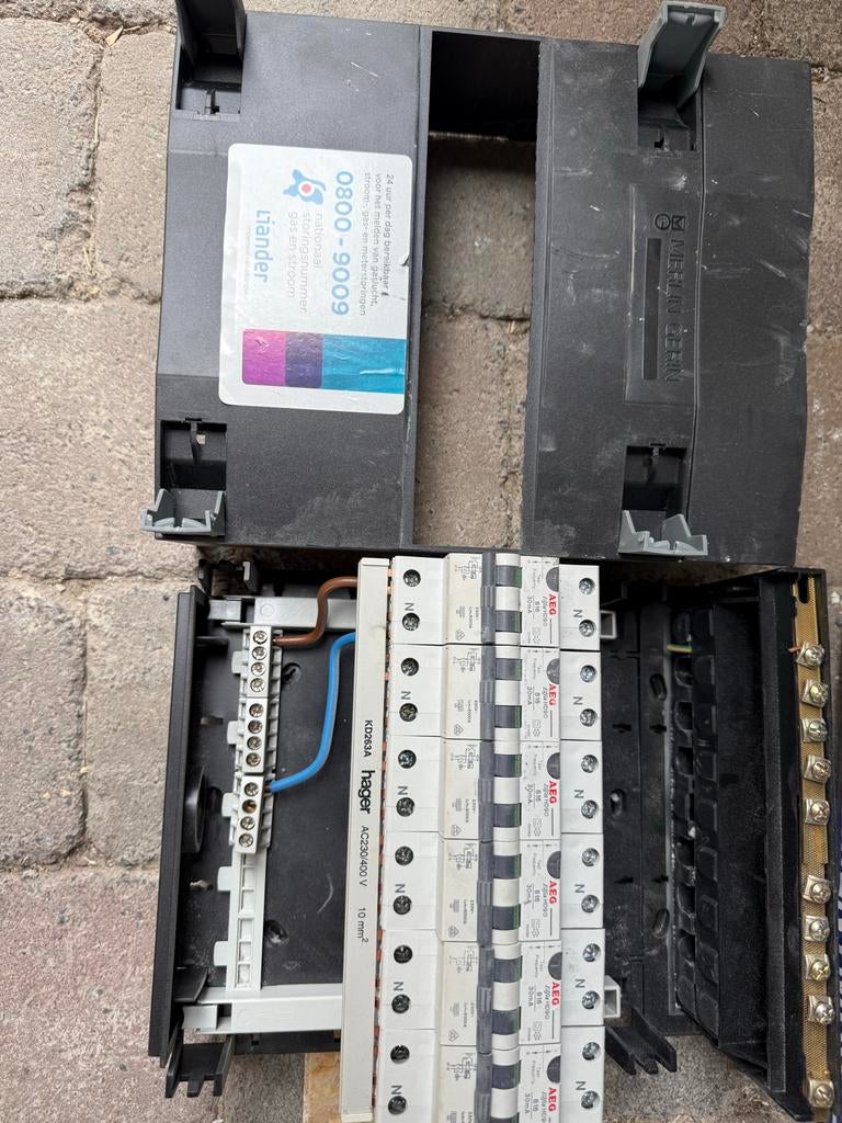Hager Meterkast met AEG Groepen, Doe-het-zelf en Verbouw, Elektra en Kabels, Ophalen, Gebruikt, Overige typen