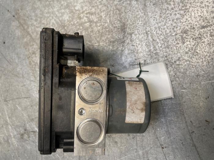 ABS Pomp van een Hyundai IX35, Gebruikt, -, -, Ophalen of Verzenden