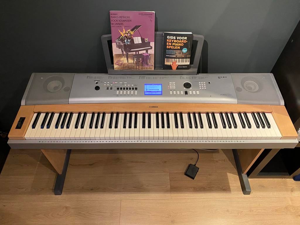 Digitale piano yamaha dgx-630, Muziek en Instrumenten, Ophalen, Overige kleuren, Digitaal, Zo goed als nieuw