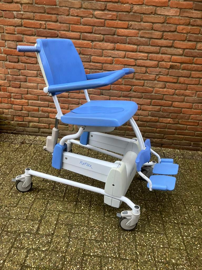 Flexo Lopital elektrische po douchestoel, Diversen, Ophalen, Zo goed als nieuw