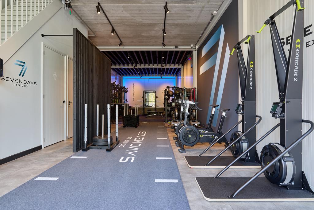 Te huur: compleet ingerichte nieuwe PT-studio