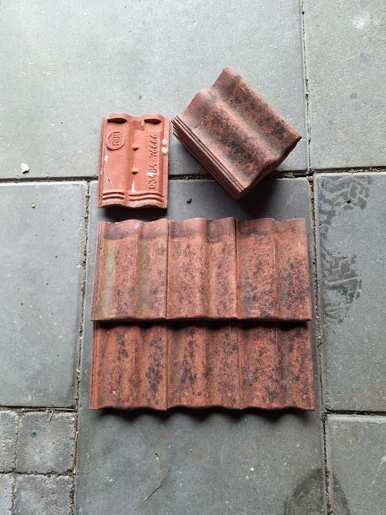 Kleine dakpannen, Ophalen, Steen of Klei, Minder dan 5 m², Dakpannen