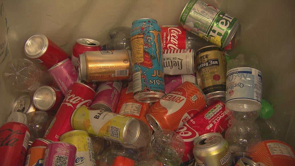 Gevraagd lege statiegeld flessen of blikjes, Verzamelen, Blikken, Gebruikt, Overige, Ophalen of Verzenden
